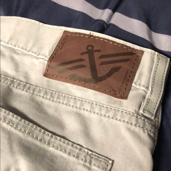 Dockers straight fit light gray pants 32 inseam - Picture 3 of 4